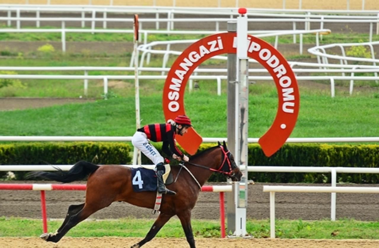 Bursa ve Şanlıurfa'da ilkbahar - yaz yarış sezonu başladı