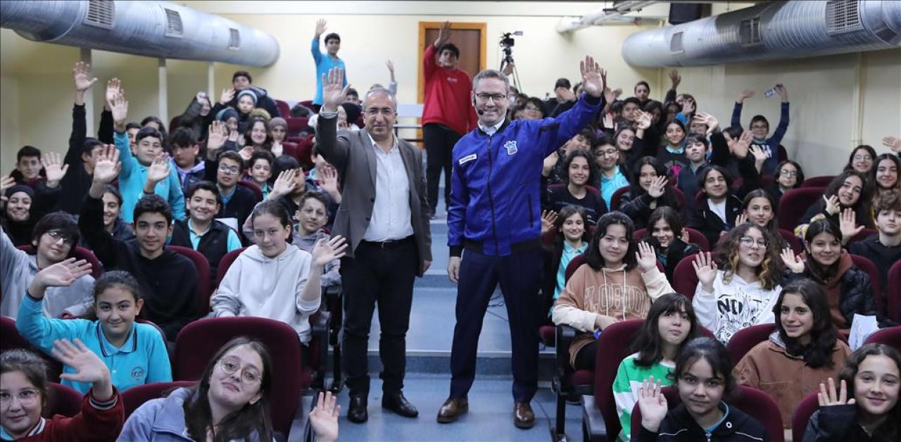 BAŞKAN KARTOĞLU GENÇLERLE ENERJİ DEPOLADI