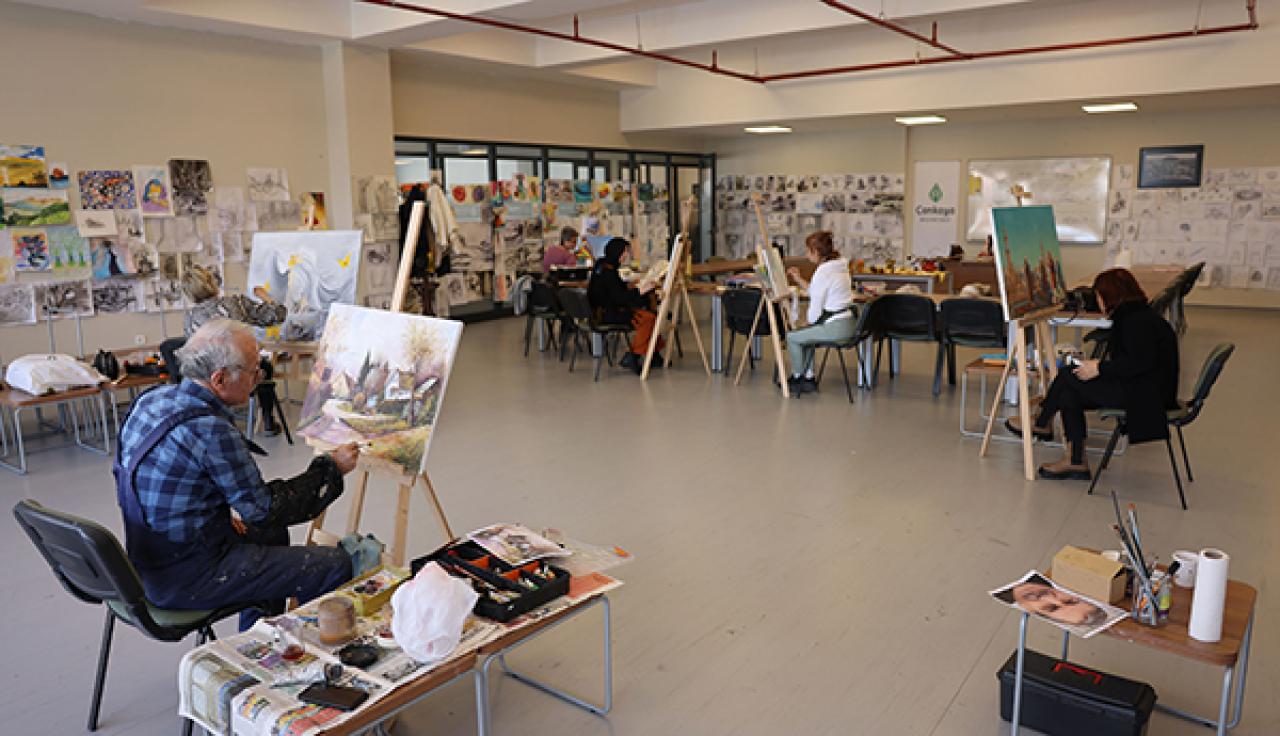 Zübeyde Hanım Çankaya Evi’nde Rengarenk Kurslar