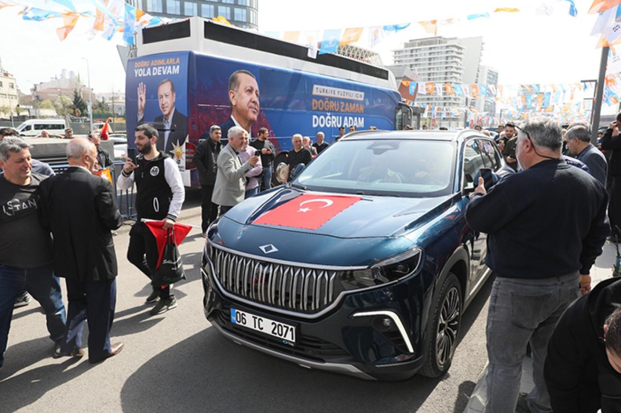 KÂĞITHANELİLER, TÜRKİYE’NİN GURURUNU TOGG’U YAKINDAN İNCELEDİ