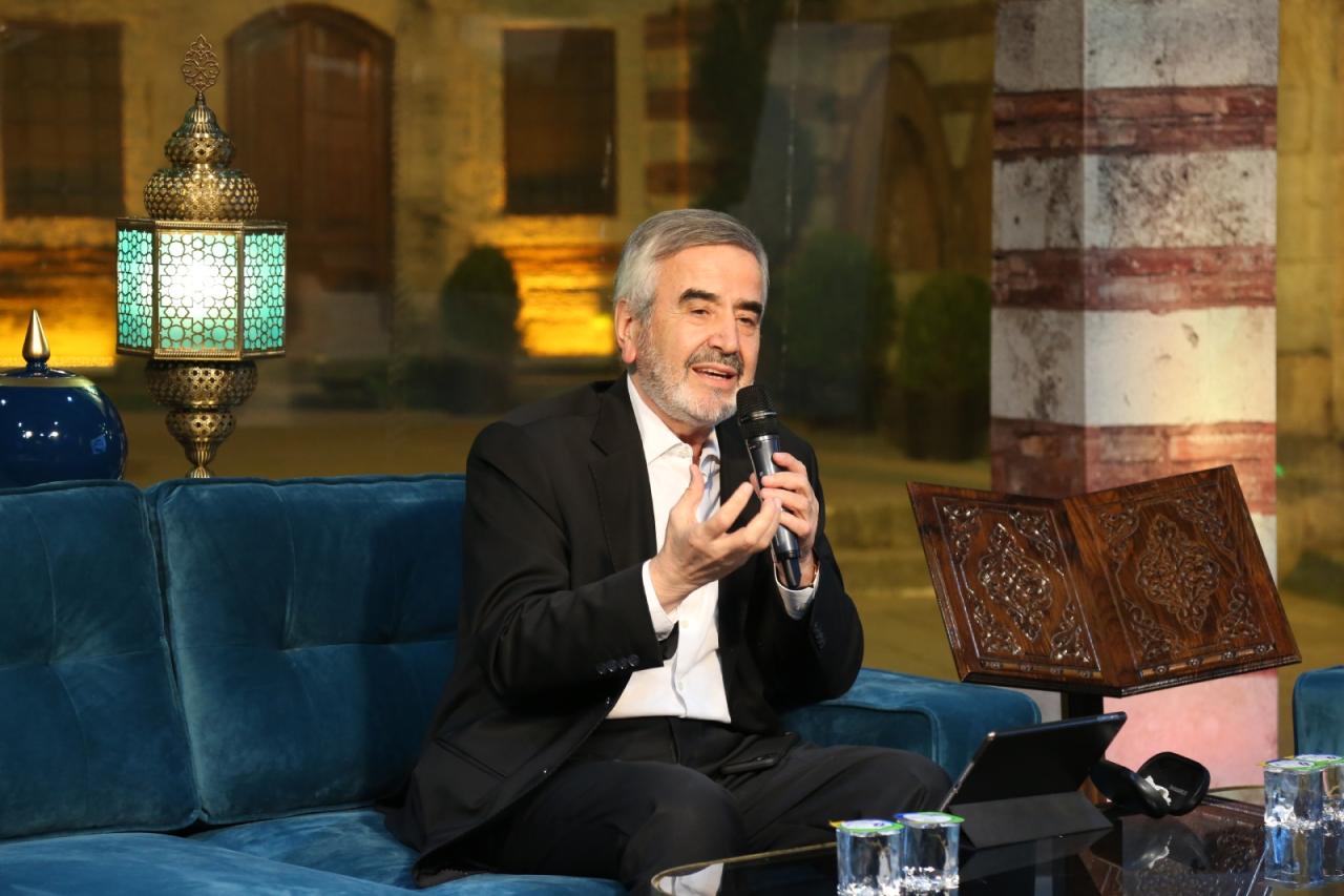 Prof. Dr. Hasan Kamil Yılmaz: Kadir Gecesi bir ömre bedel bir gecedir