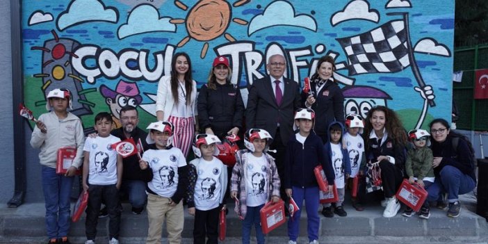 Kartallı Çocuklar 23 Nisan Coşkusunu Doyasıya Yaşadı