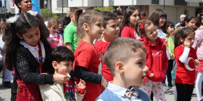 Maltepe’de 23 Nisan şenlikle kutlandı