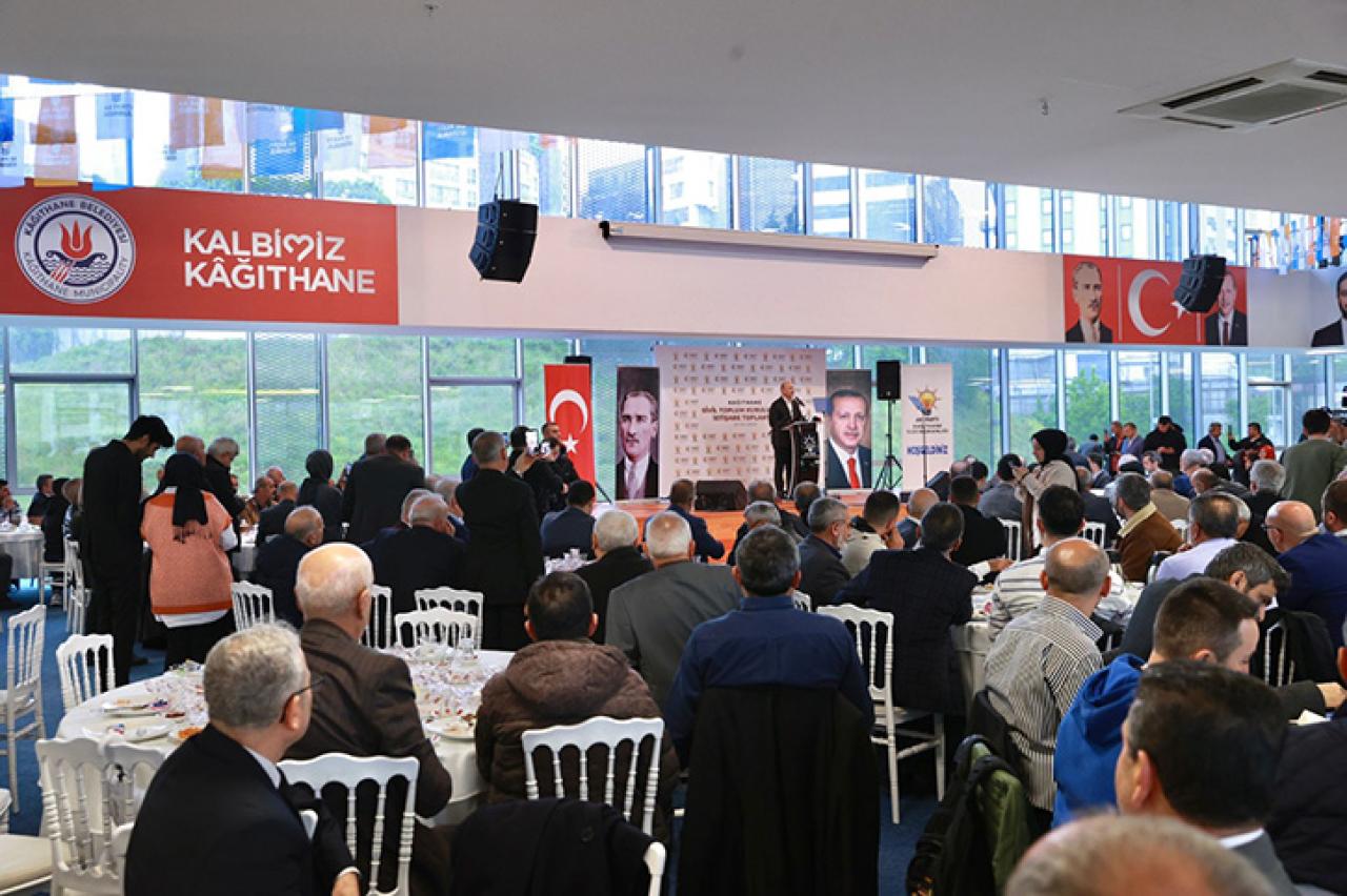 BAKAN SOYLU KAĞITHANE’DE YOĞUN İLGİYLE KARŞILANDI