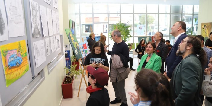 KARTAL BELEDİYESİ SANAT AKADEMİSİ ÖĞRENCİLERİNDEN DÖNEM SONU SERGİSİ