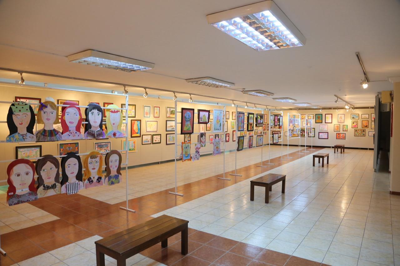 ‘7. SANATÇI ÇOCUKLAR’ RESİM SERGİSİ AKSM’DE