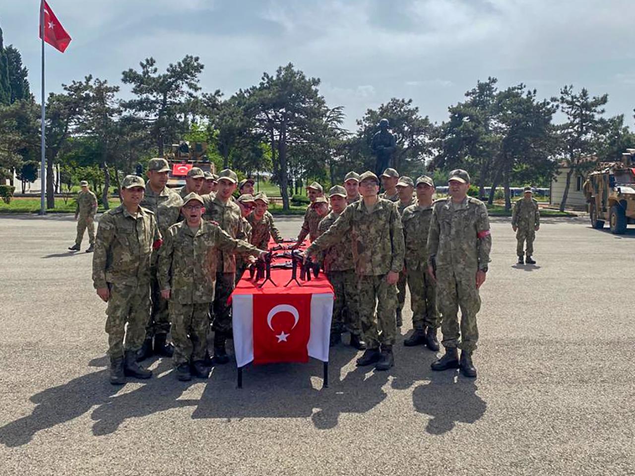 ASKER OLMA HEYECANI YAŞADILAR