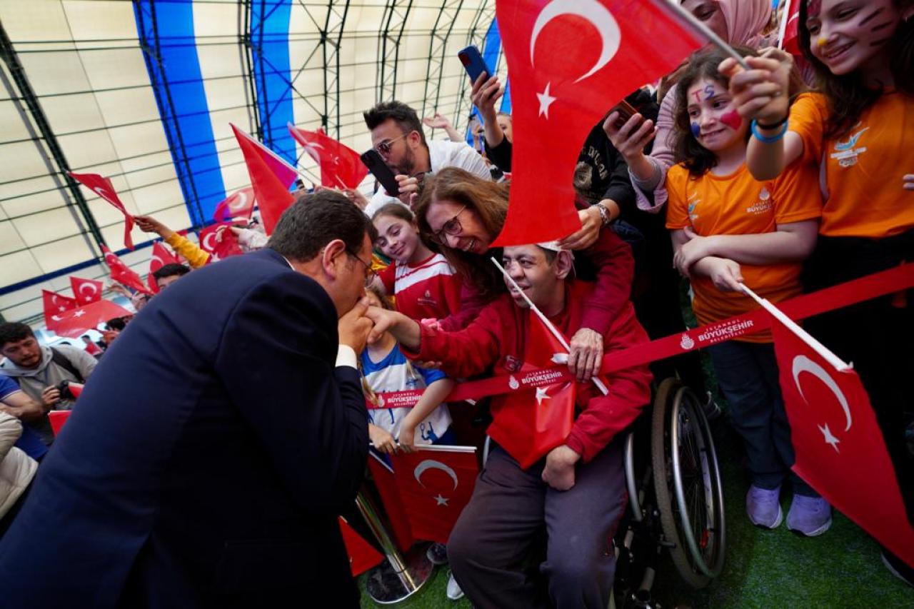 İMAMOĞLU, ‘ENGELLİLER HAFTASI SPOR ŞÖLENİ’NDE KONUŞTU