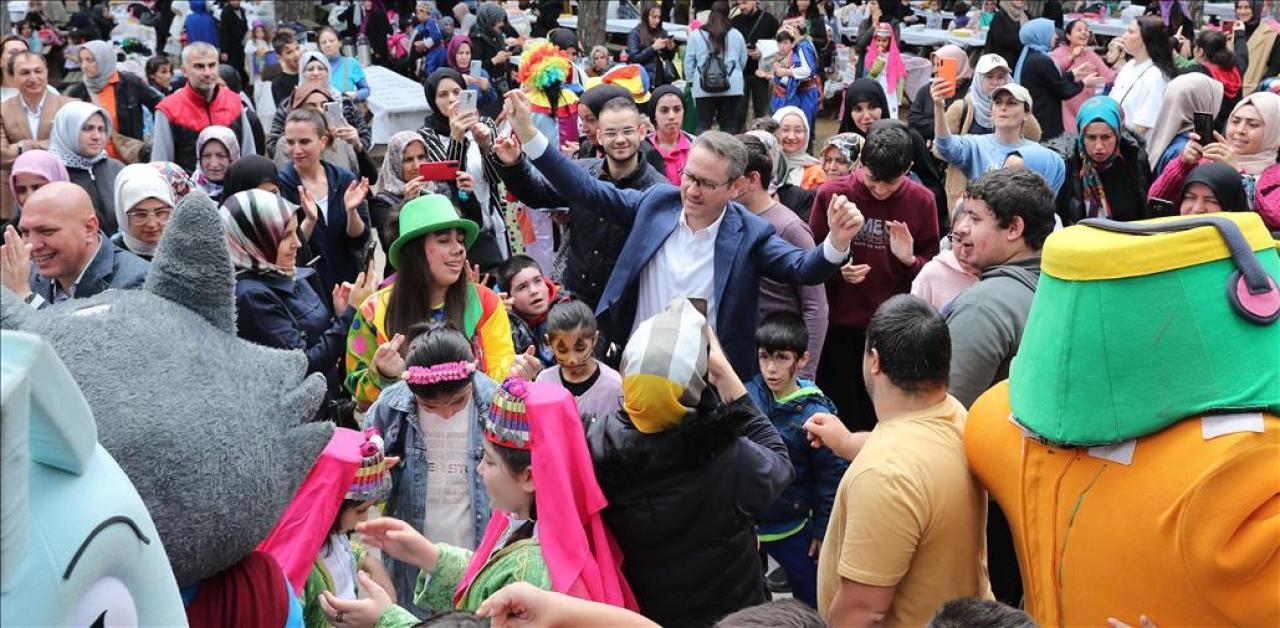 BAŞAKŞEHİRLİ ENGELLİ BİREYLERİN KEYİFLİ GÜNÜ