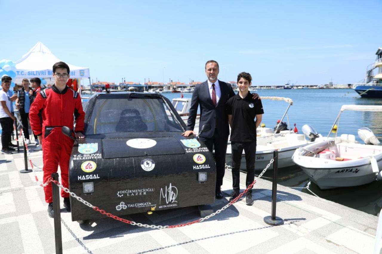 “GENÇLERİMİZİ BAŞARIYA GÖTÜRECEK HER TÜRLÜ DESTEĞİ VERMEYE HAZIRIZ”