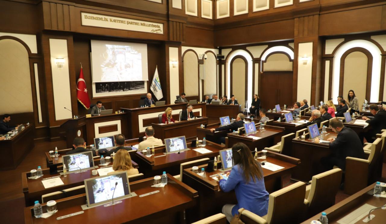 Başkan Akgün: “Geçen sene 130 bin ton asfalt döktük”