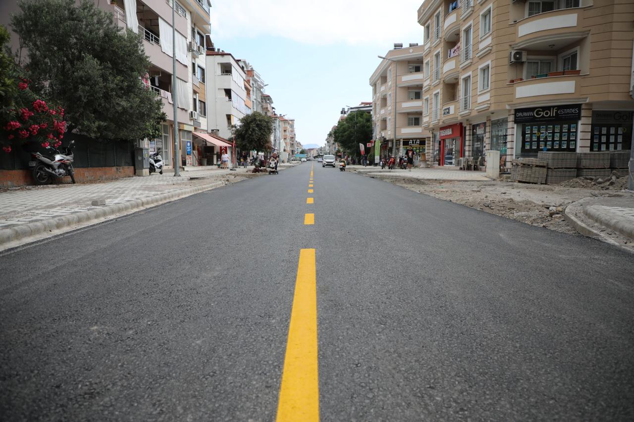 Dalaman Seyfettin İnce Caddesinde Asfalt Çalışması Tamamlandı