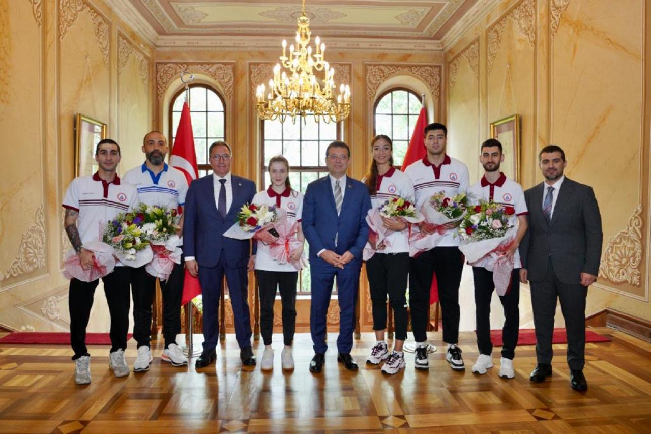 ŞAMPİYONLARI AĞIRLADI