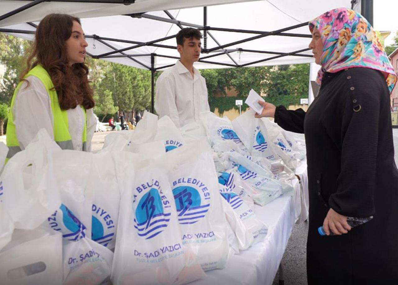 Tuzla Belediyesi’nden YKS’ye Giren Öğrencilere İkram Desteği