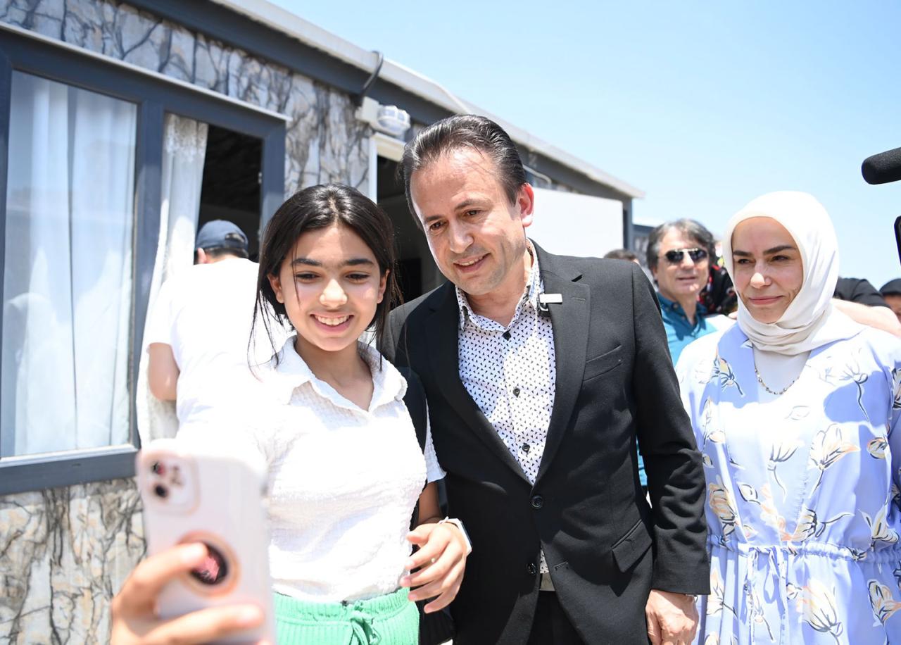 Başkan Yazıcı, Kırıkhan’daki Konteyner Kentleri Ziyaret Etti