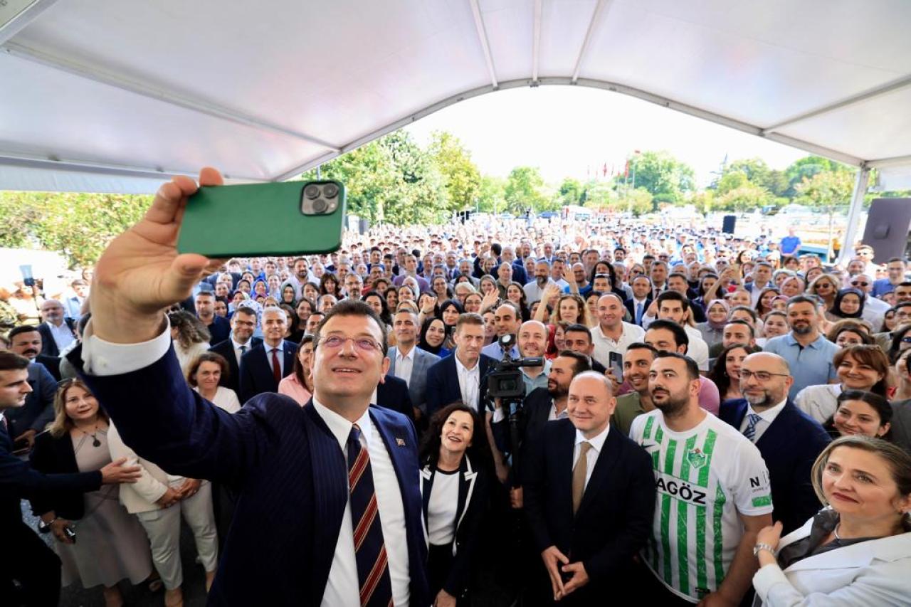 MESAİ ARKADAŞLARIYLA BAYRAMLAŞTI