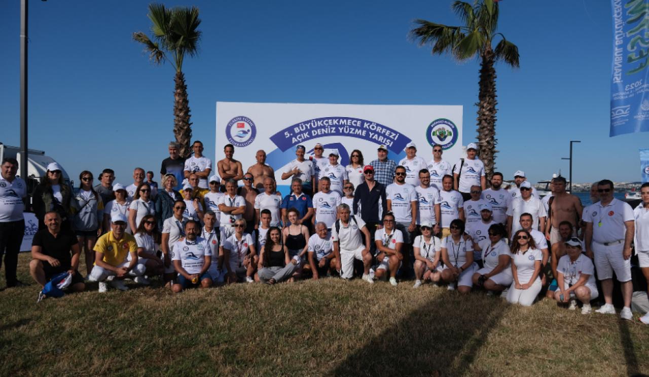 5. Büyükçekmece Körfezi Açık Deniz Yüzme Yarışması nefesleri kesti