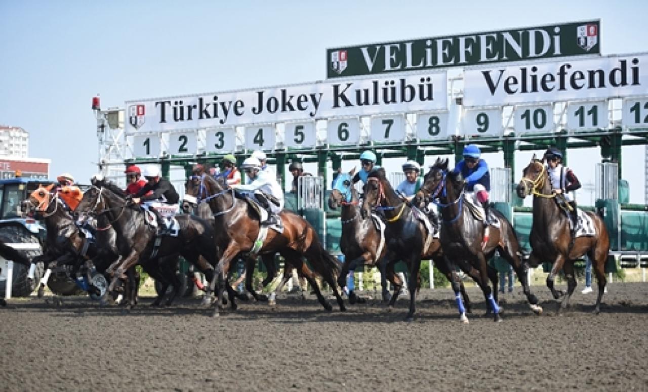 Dolmabahçe Koşusu’nda zafere Anadolu Zamanı ulaştı