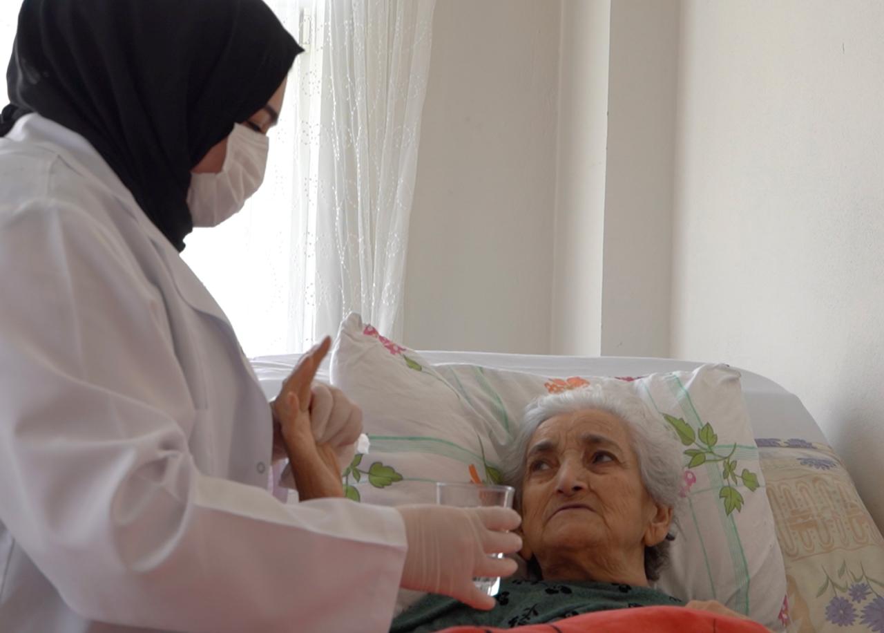 Tuzla Belediyesi Yatalak Hastalar İçin Evde Refakat Hizmeti Başlattı