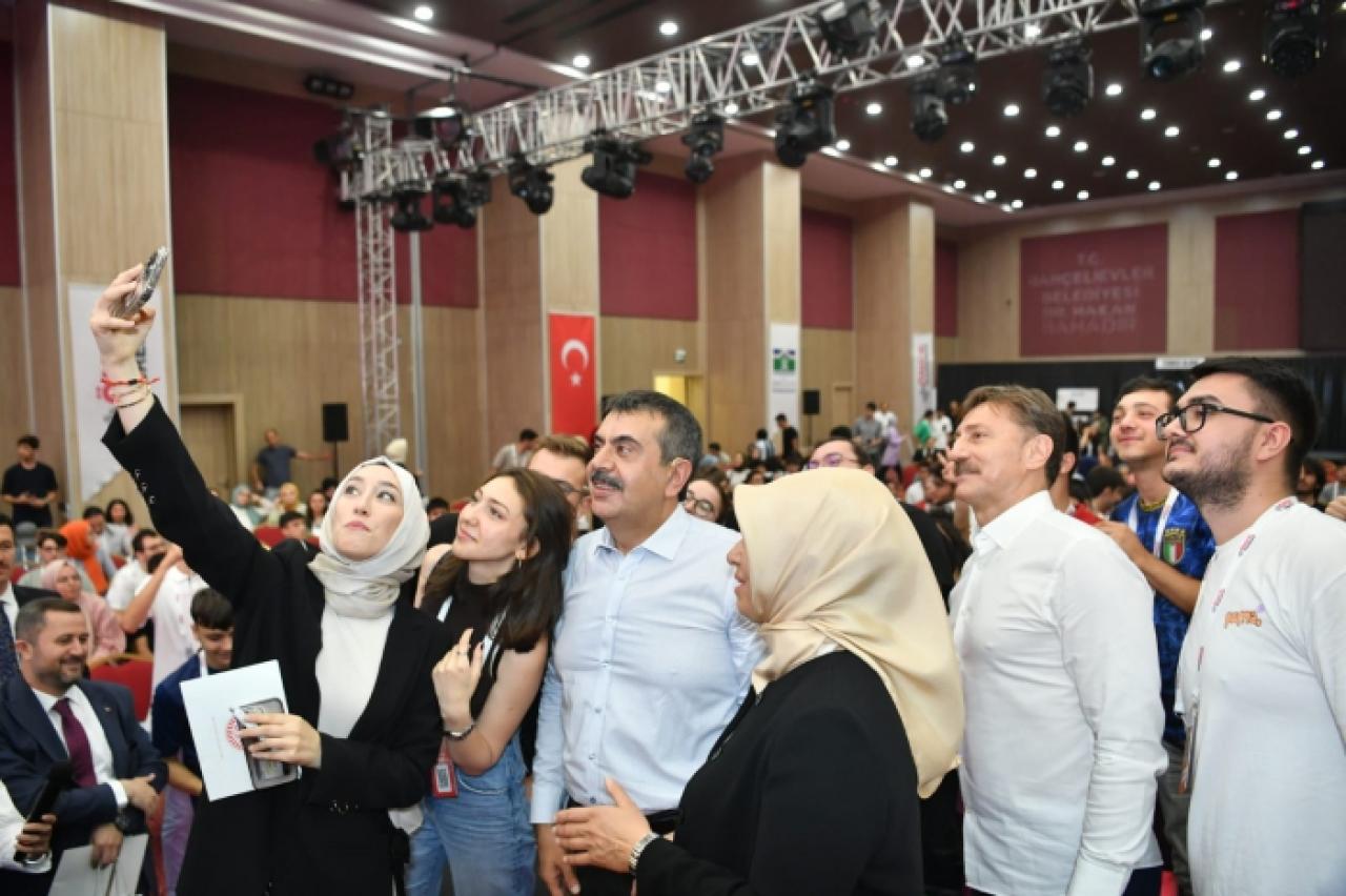 Tercih döneminde öğrencilere tam destek