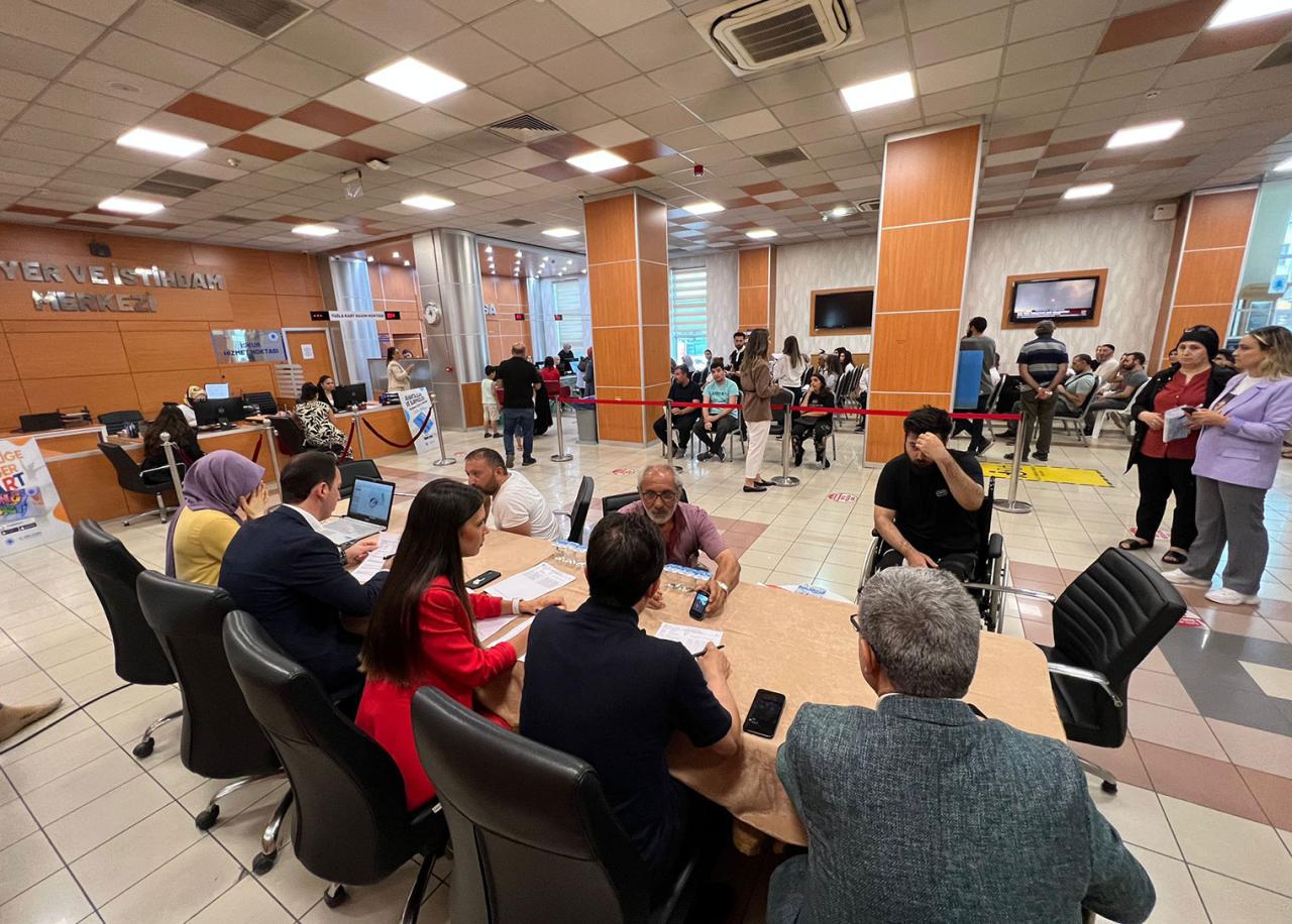 Başkan Yazıcı, Halk Günü’nde Vatandaşları Dinledi