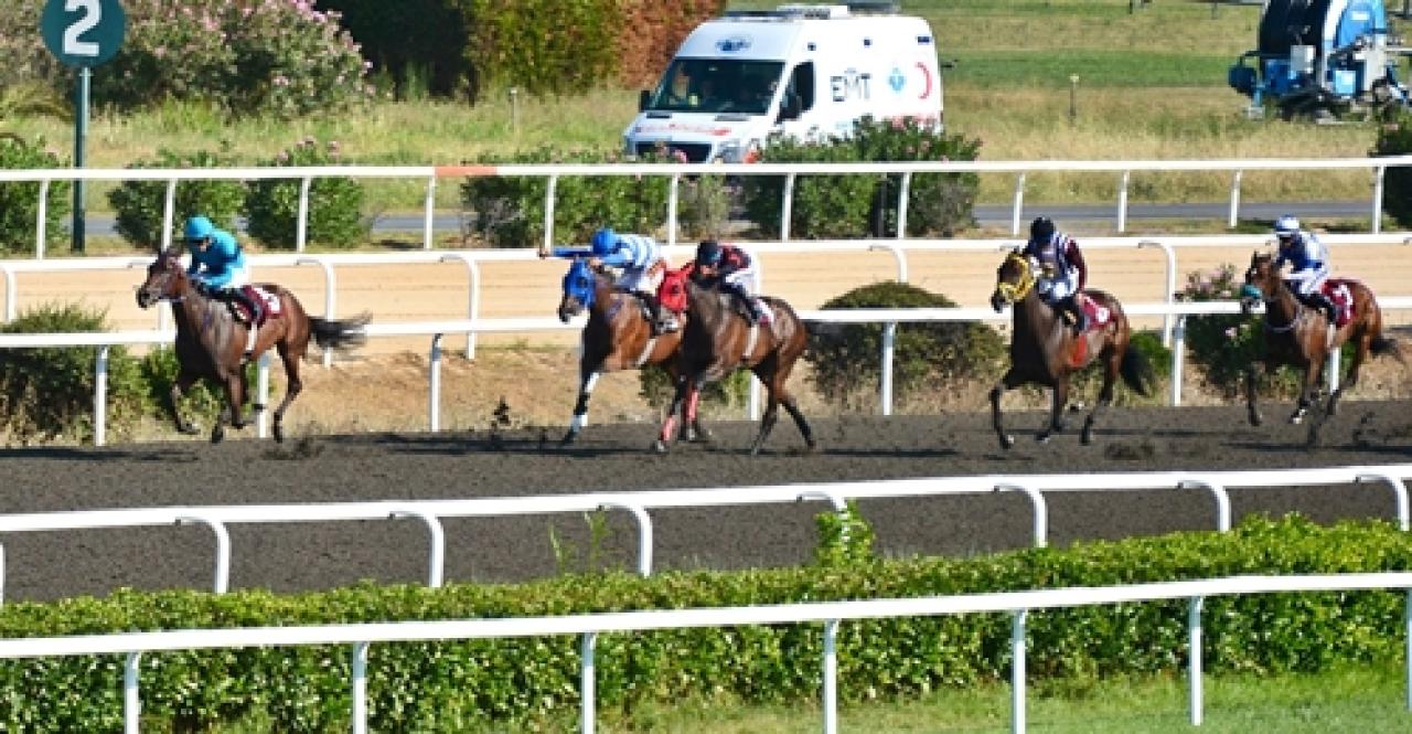 Nuri Dürüst Koşusu'nun galibi Magic Flute oldu