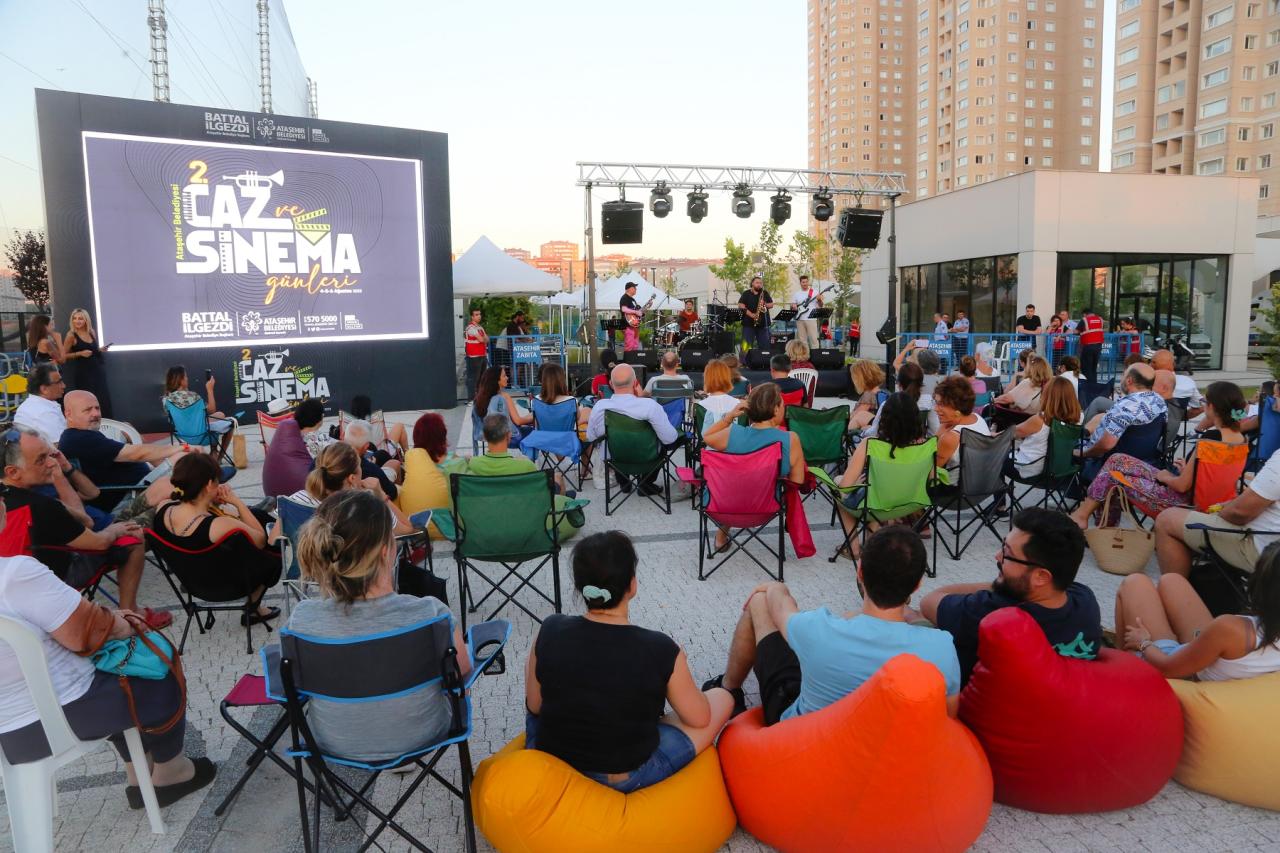 ATAŞEHİR’DE “CAZ VE SİNEMA GÜNLERİ” KEYİF DOLU BİR FESTİVAL ATMOSFERİ YAŞATTI