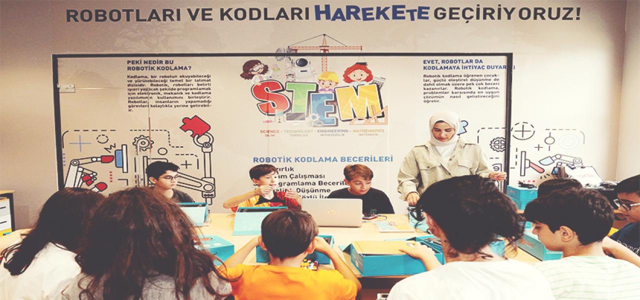 BEYLİKDÜZÜ’NDE ÇOCUKLAR TEKNOLOJİ İLE BULUŞUYOR