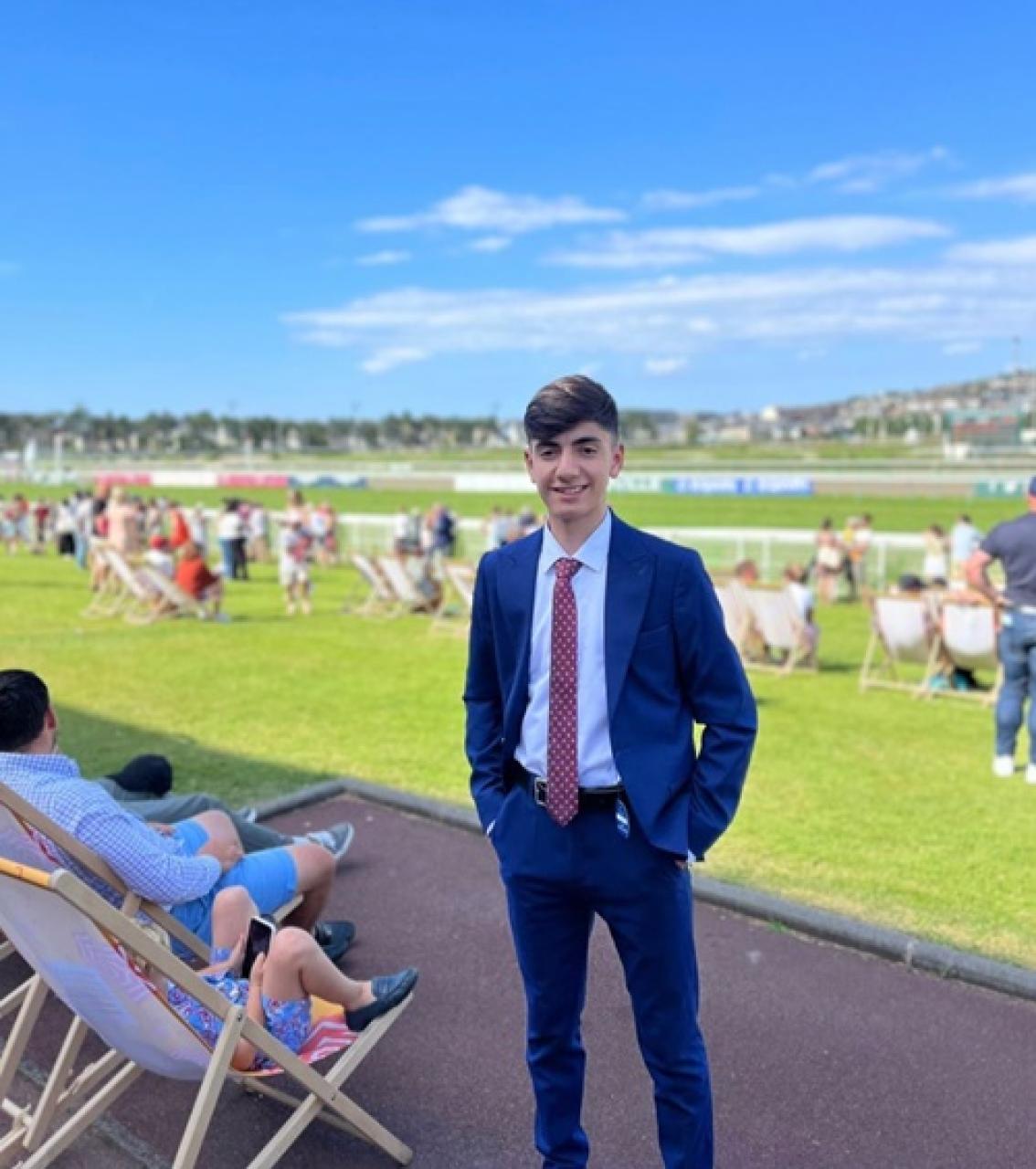 Apranti Enes Bozdağ ülkemizi Fransa'da temsil etti 