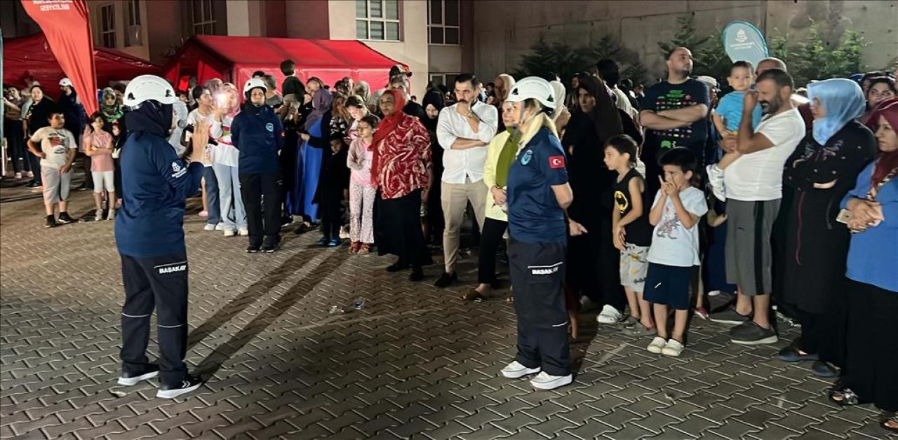 BAŞAKŞEHİR’DE 17 AĞUSTOS’UN YIL DÖNÜMÜNDE DEPREM TATBİTAKI GERÇEKLEŞTİRİLDİ