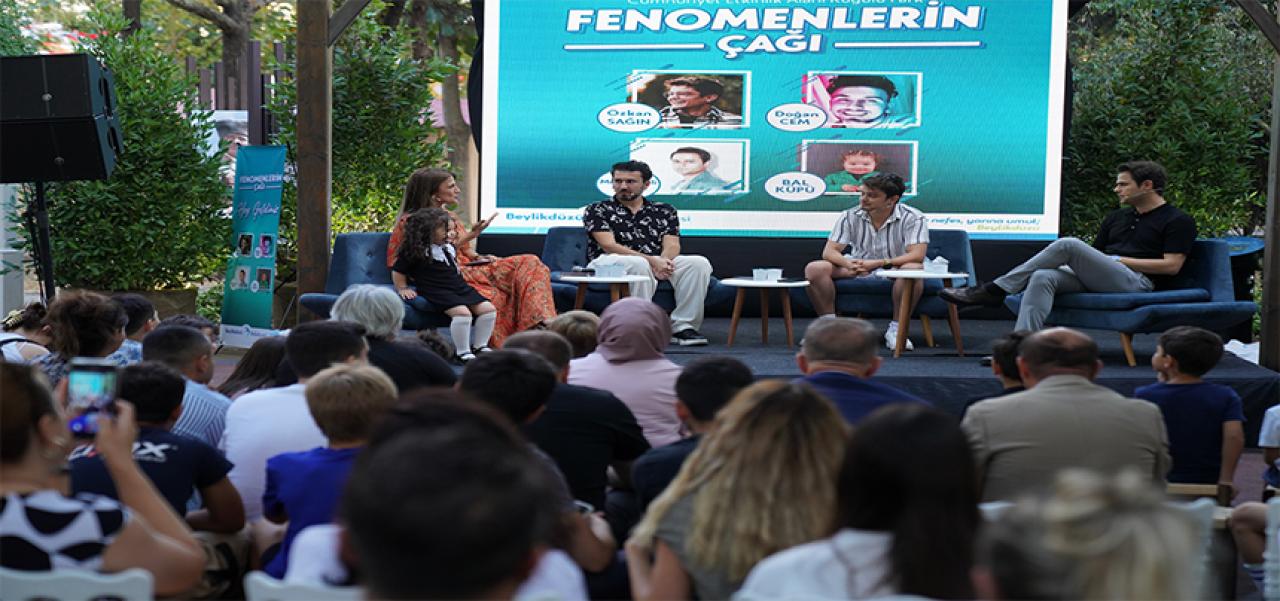 SOSYAL MEDYA FENOMENLERİ BEYLİKDÜZÜ HALKI İLE BULUŞTU