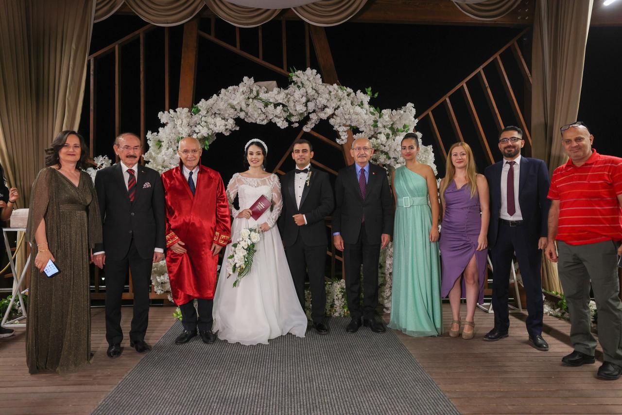 CHP Genel Başkanı Kemal Kılıçdaroğlu, Selin ve Sefa Çiftinin Nikah Törenine Katıldı