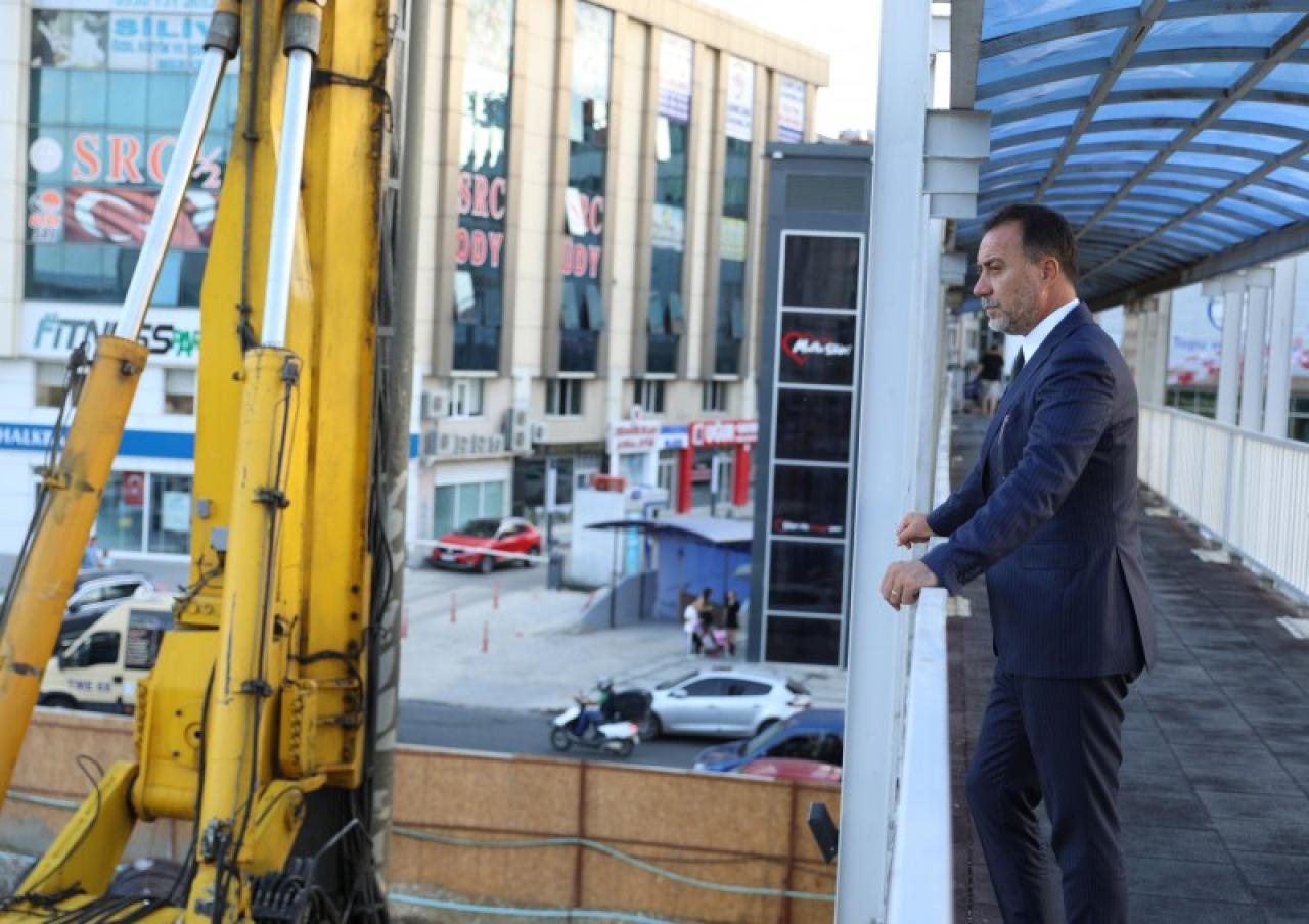 BAŞKAN YILMAZ’DAN E-5 GEÇİŞ PROJESİ HAKKINDA BİLGİLENDİRME