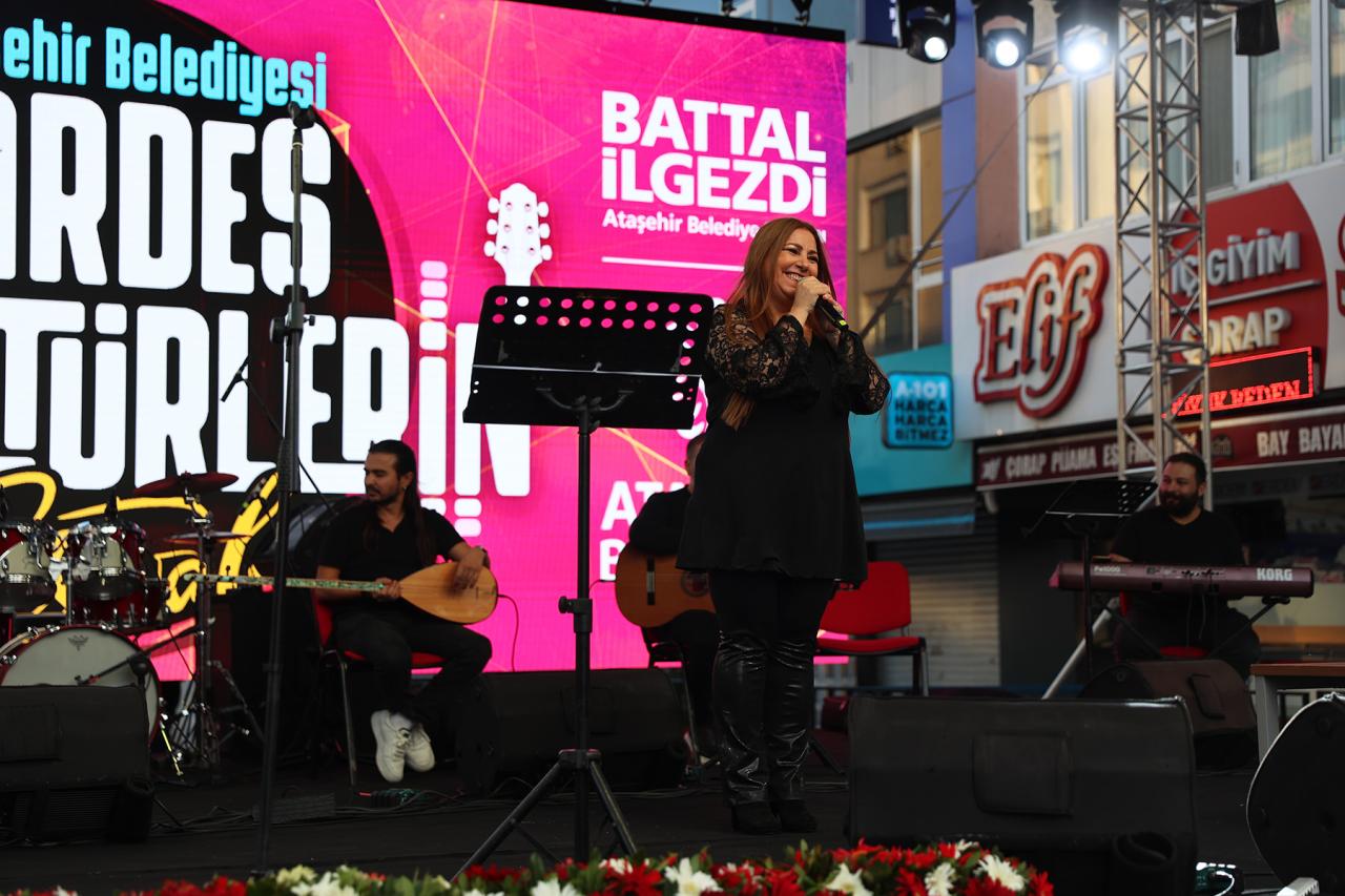 ATAŞEHİR’İN DÖRT BİR YANINDA FESTİVAL COŞKUSU DEVAM EDİYOR