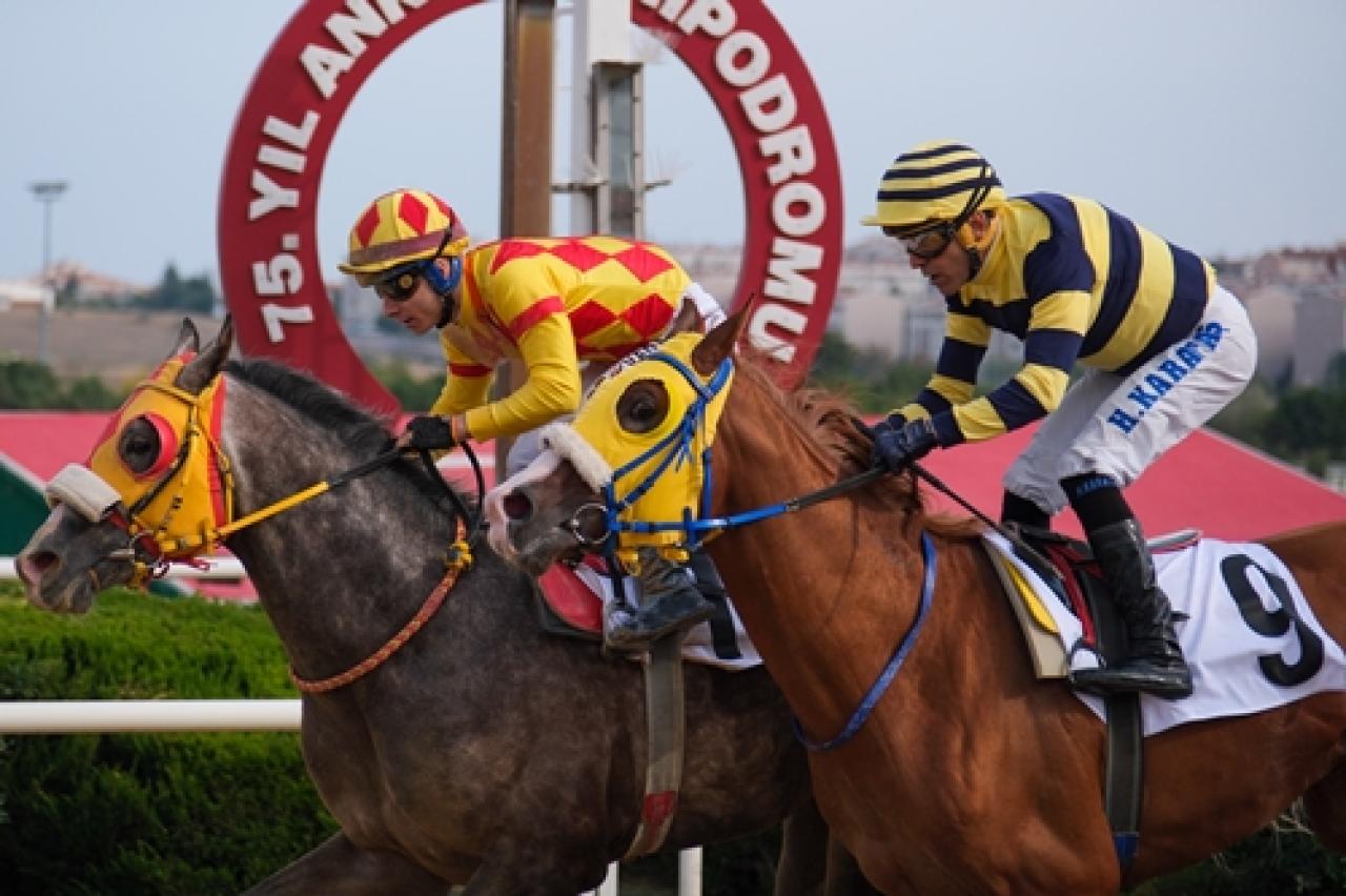 Türk Silahlı Kuvvetleri Koşusu’nda zafer Demirberke’nin oldu