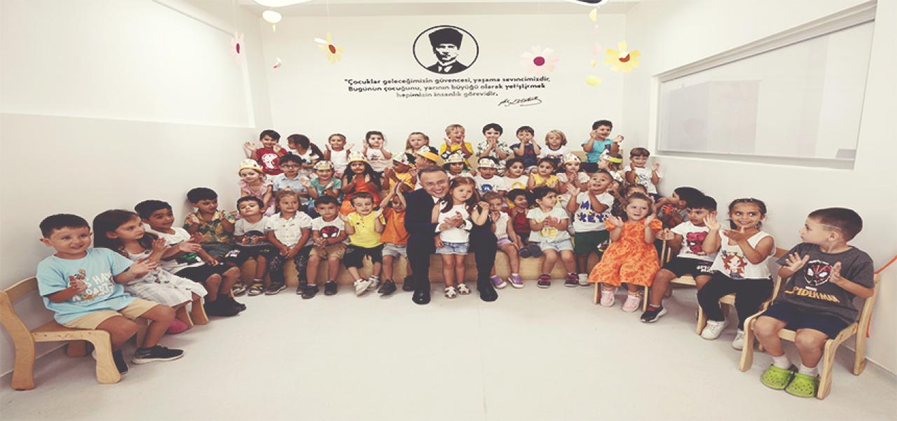 BAŞKAN ÇALIK MİNİK ÖĞRENCİLERİ İLK DERS GÜNÜNDE YALNIZ BIRAKMADI