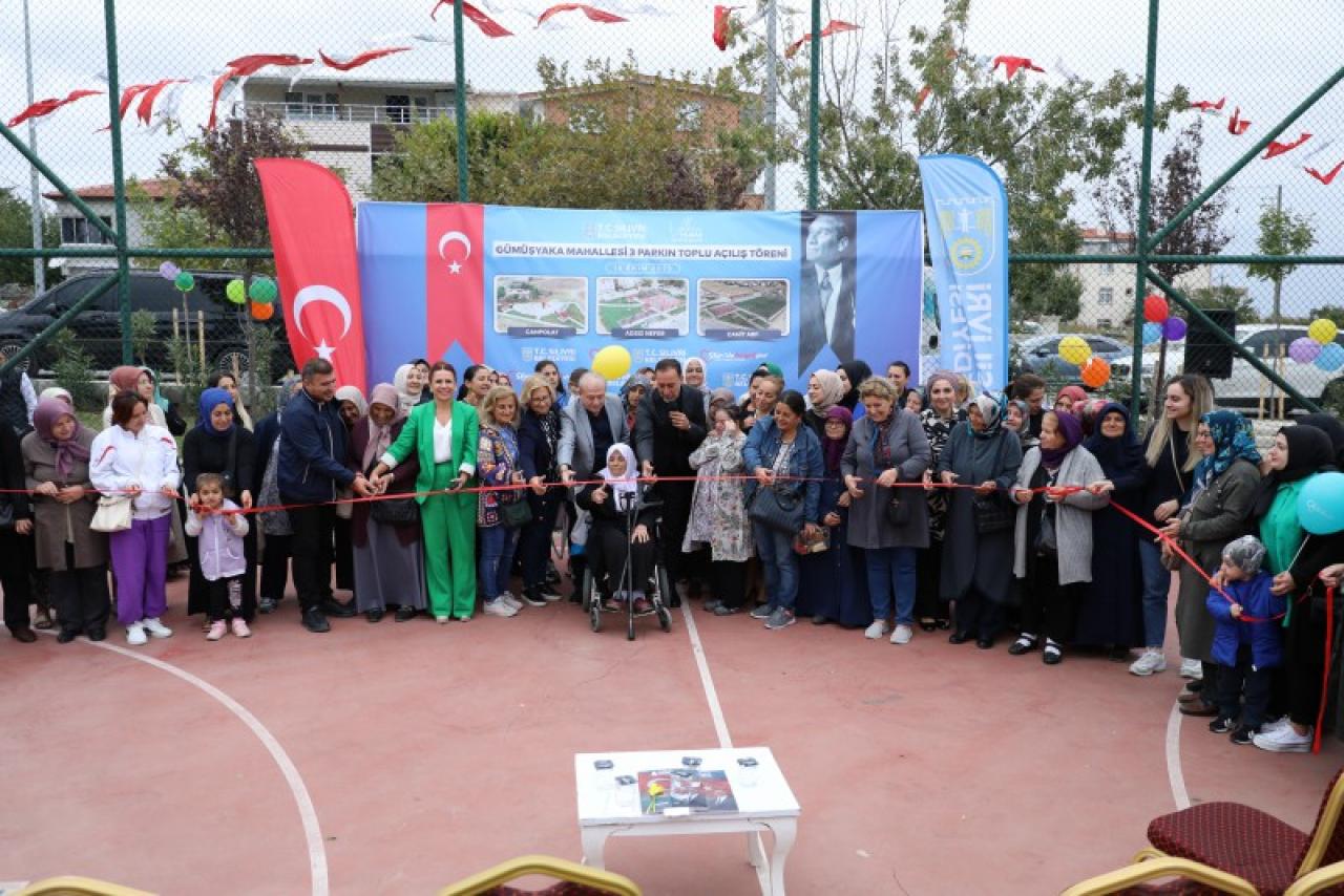 GÜMÜŞYAKA’DA 3 PARKIN TOPLU AÇILIŞ TÖRENİ GERÇEKLEŞTİ