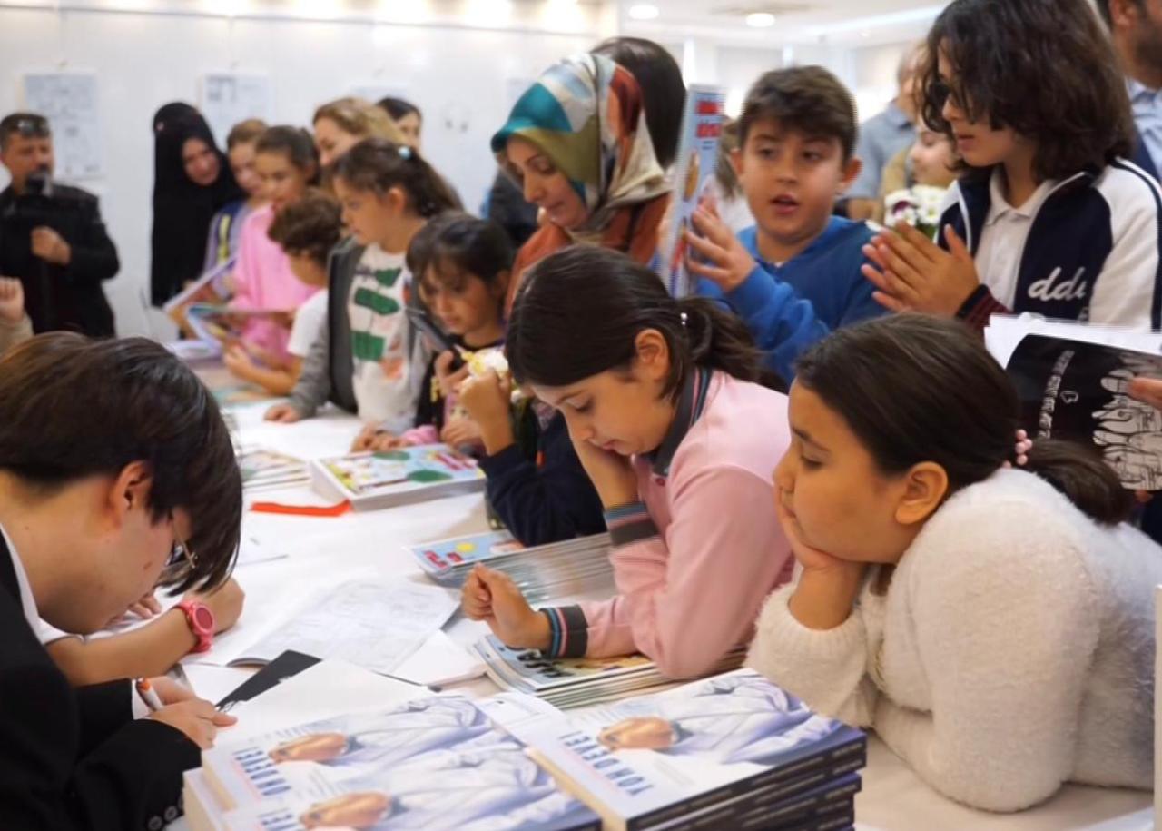 Tuzla Belediyesi Çizgi Roman Okulu, çocukların hayal gücünü sergiye taşıdı