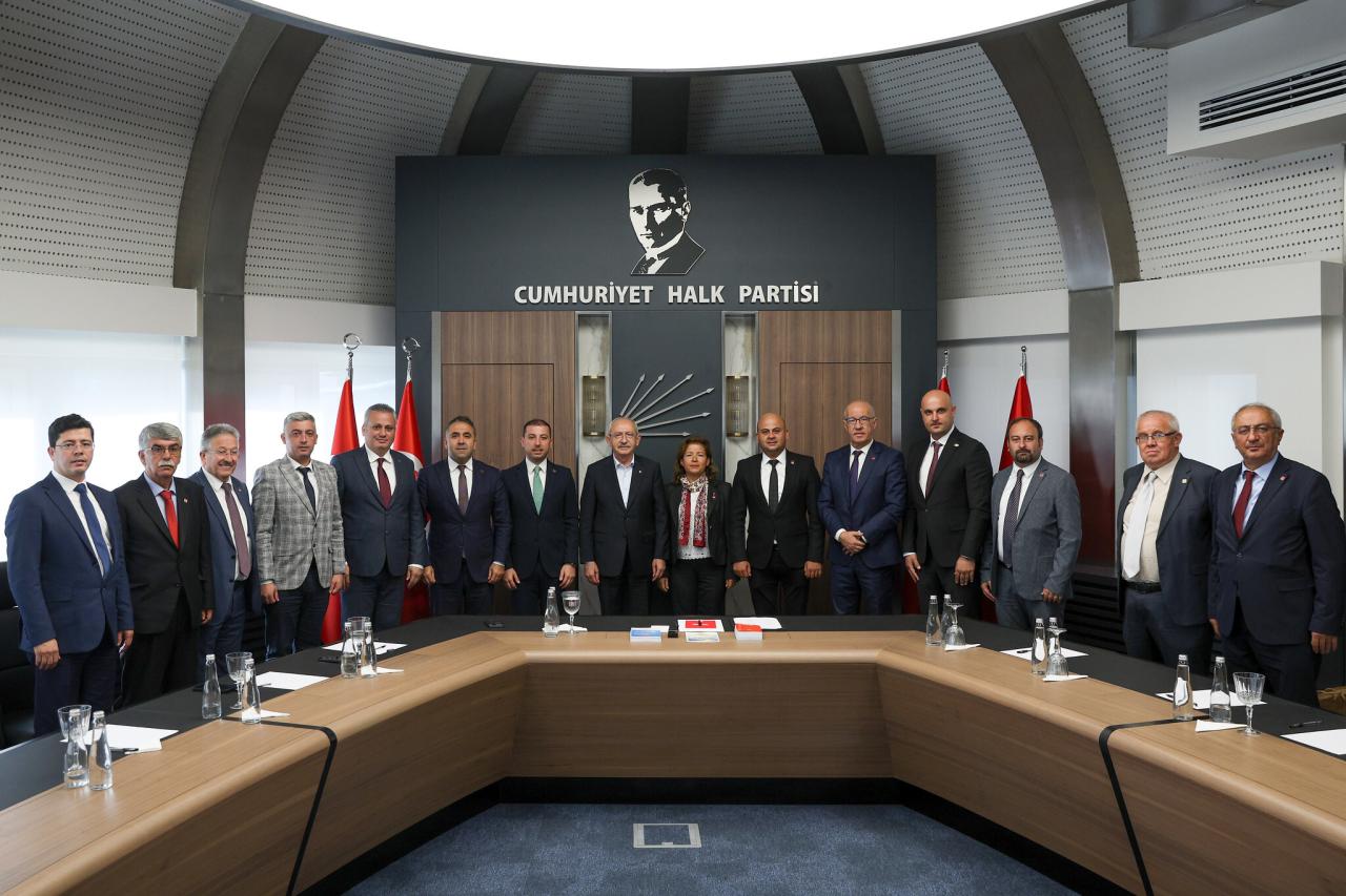 CHP Genel Başkanı Kemal Kılıçdaroğlu, CHP Muğla İl Başkanı Zekican Balcı ve İlçe Başkanlarını Kabul Etti