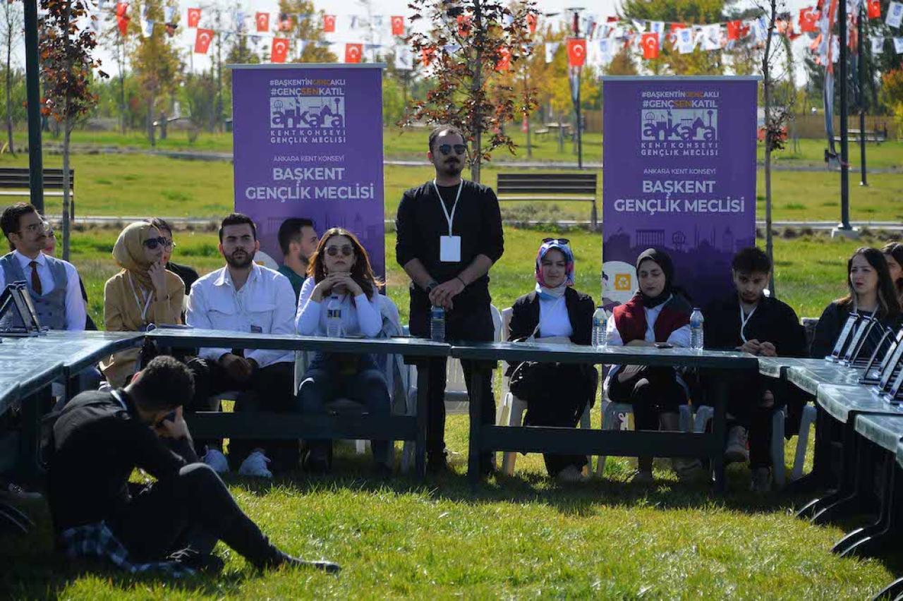 BAŞKENTTE GENÇLİK MECLİSLERİ RÜZGÂRI