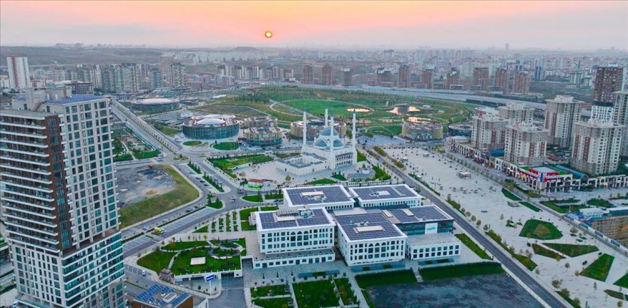 KAYABAŞI MAHALLESİ’NDE YAŞAM KALİTESİ YÜKSELİYOR