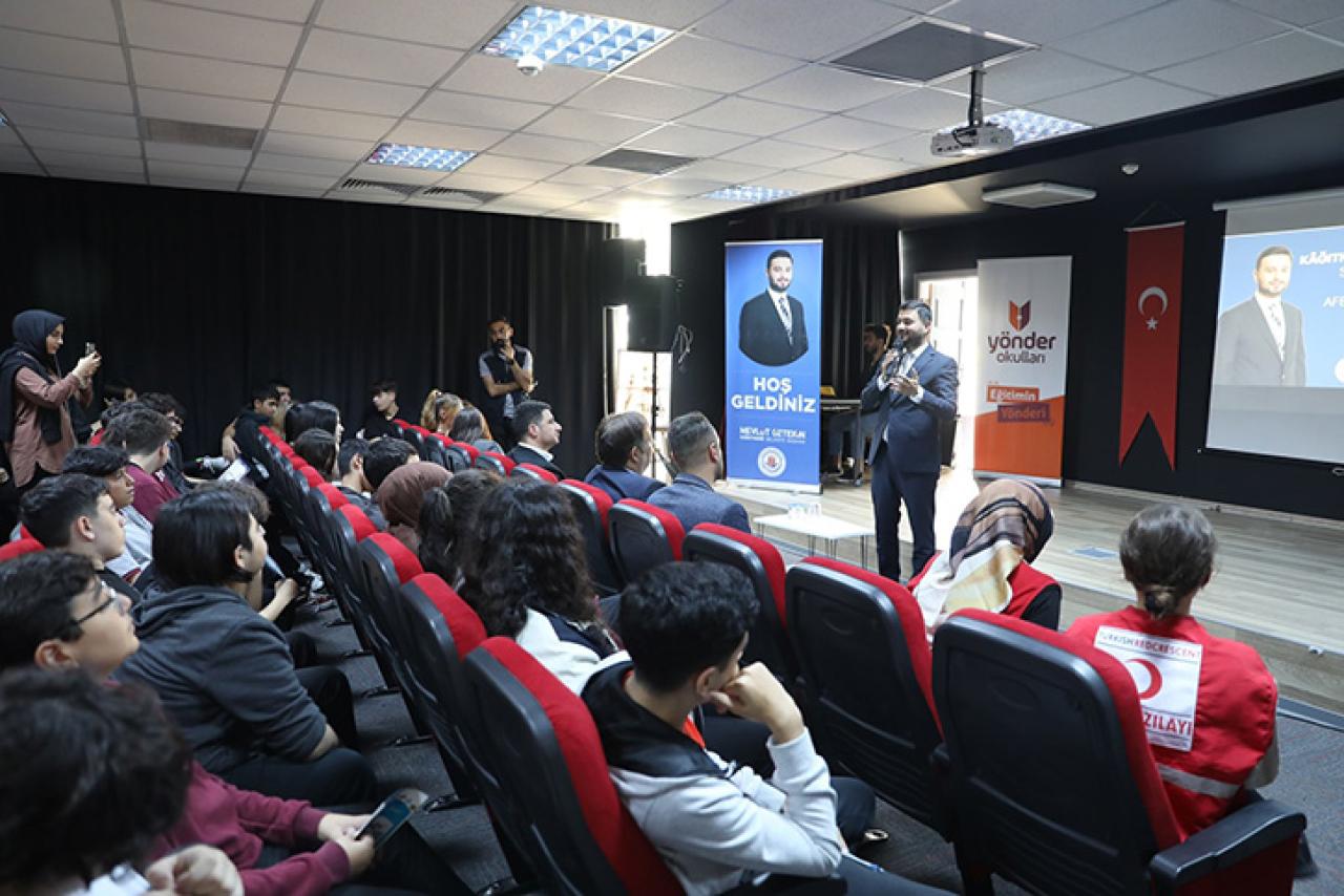 KÂĞITHANE BELEDİYESİ AFETLERE KARŞI ÖĞRENCİLERİ BİLİÇLENDİRİYOR