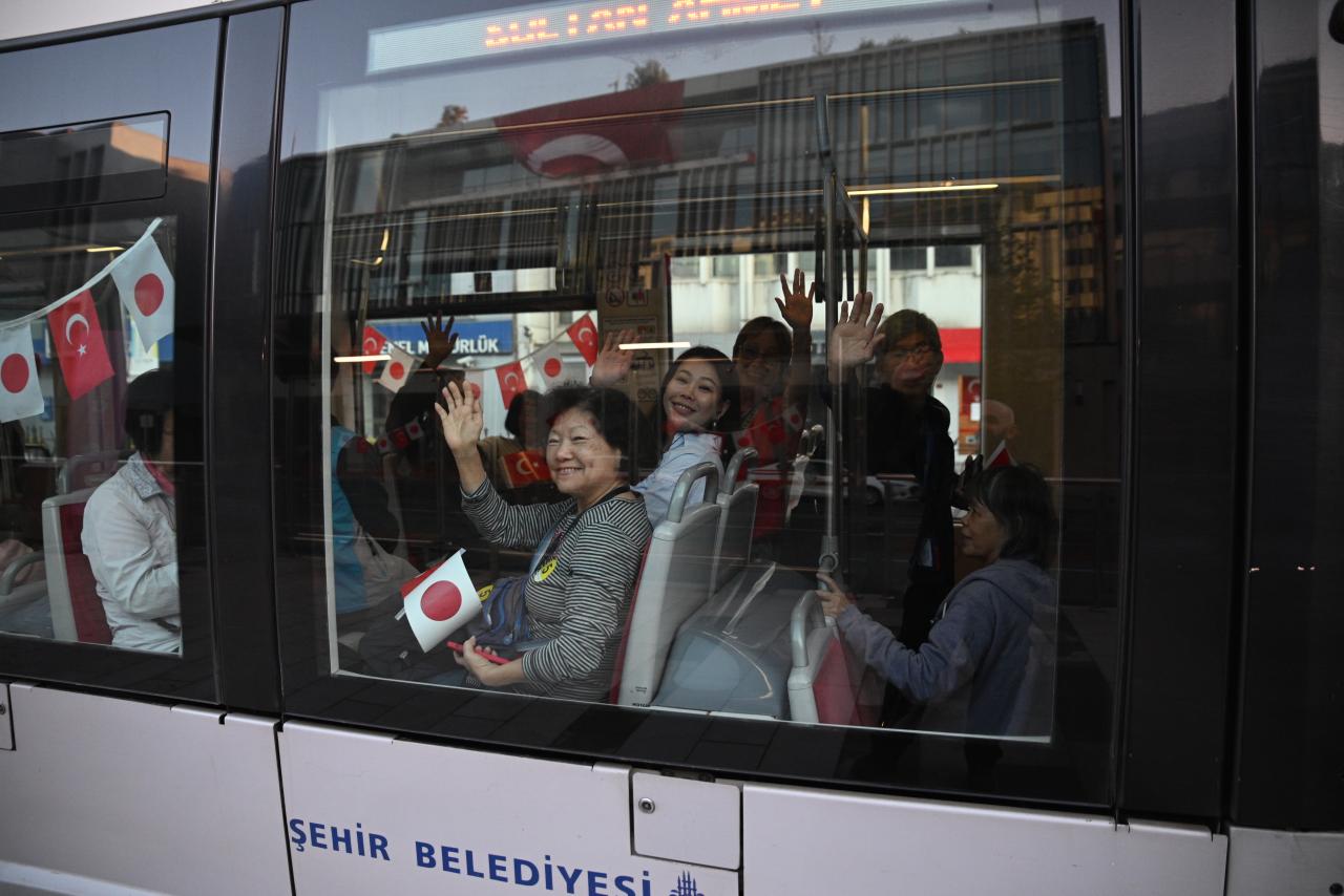 GALATAPORT-BEYAZIT TURİSTİK TRAMVAYI SEFERE BAŞLADI