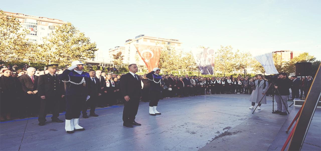 BEYLİKDÜZÜ ATA’SINI SAYGI VE ÖZLEMLE ANDI