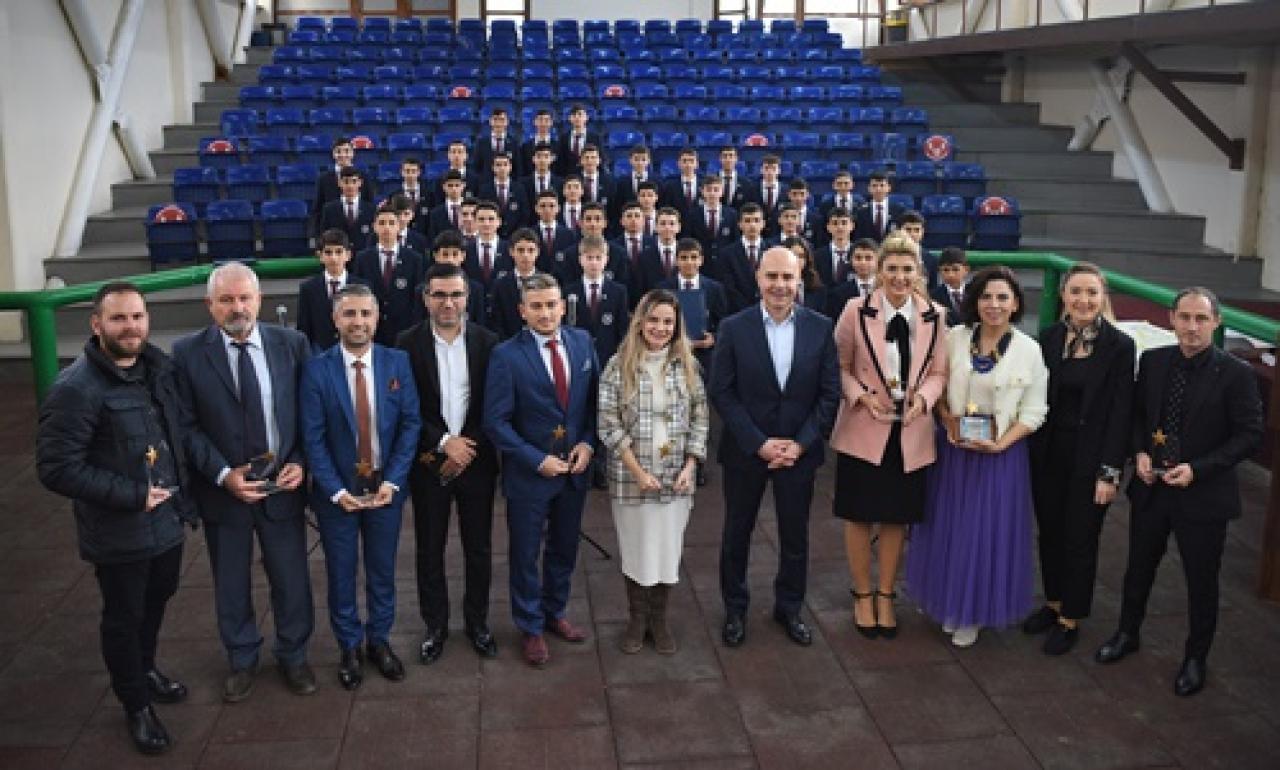 Öğretmenler Günü Ekrem Kurt Apranti Eğitim Merkezi'nde kutlandı