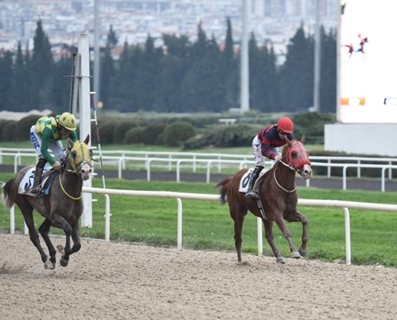 İzmir’deki G3 koşuyu Büyük Menderes kazandı