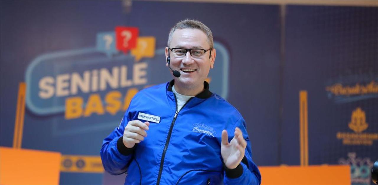 BAHÇEŞEHİR’İN GENÇLERİ BAŞKAN KARTOĞLU’NU AĞIRLADI