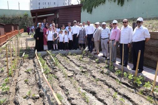 MİNİKLER EN GÜZEL BAHÇE İÇİN YARIŞTI