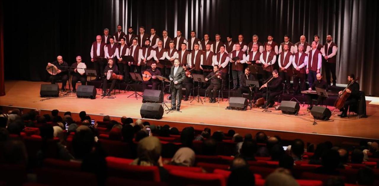 BAŞAKŞEHİR’DE VUSLAT GECESİ GÖNÜLLERİ MEST ETTİ