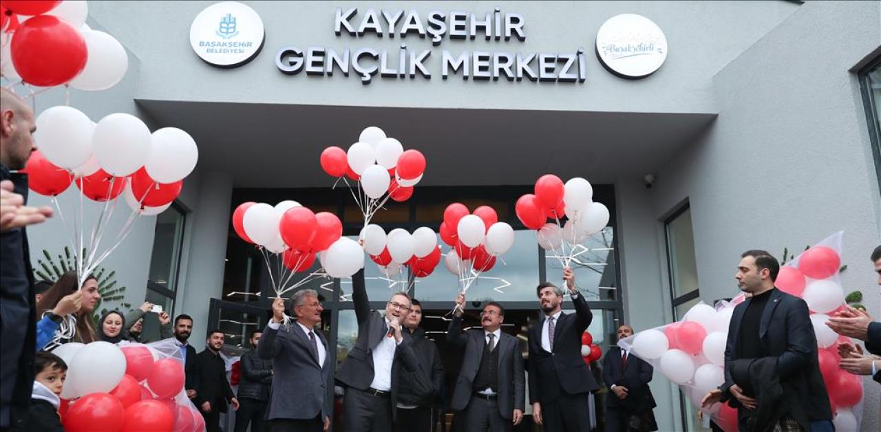 BAŞAKŞEHİR’DE KAYAŞEHİR GENÇLİK MERKEZİ AÇILDI